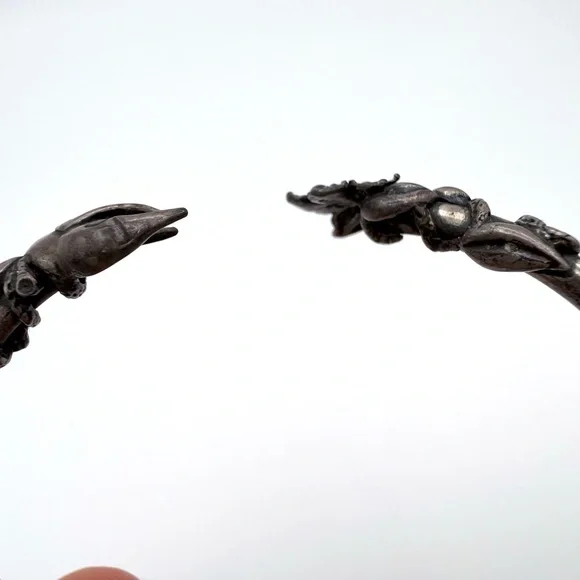 925 Vintage Floral Hummingbird & Flower Silver Bipass Bracelet - Picture 2 of 11